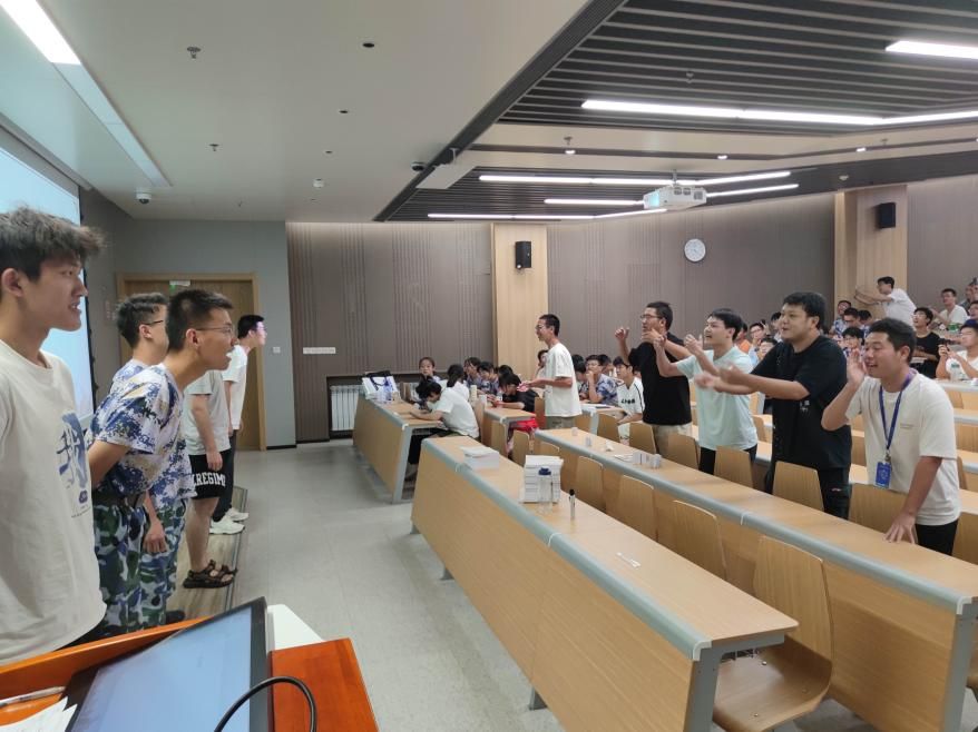 面向本科新生开展沉浸式形势与政策课开元棋牌app计算机科学与